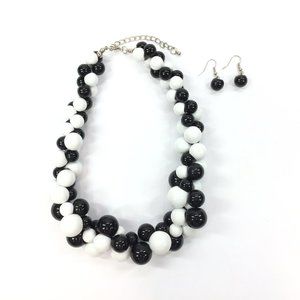 Black and White Bubbles Necklace